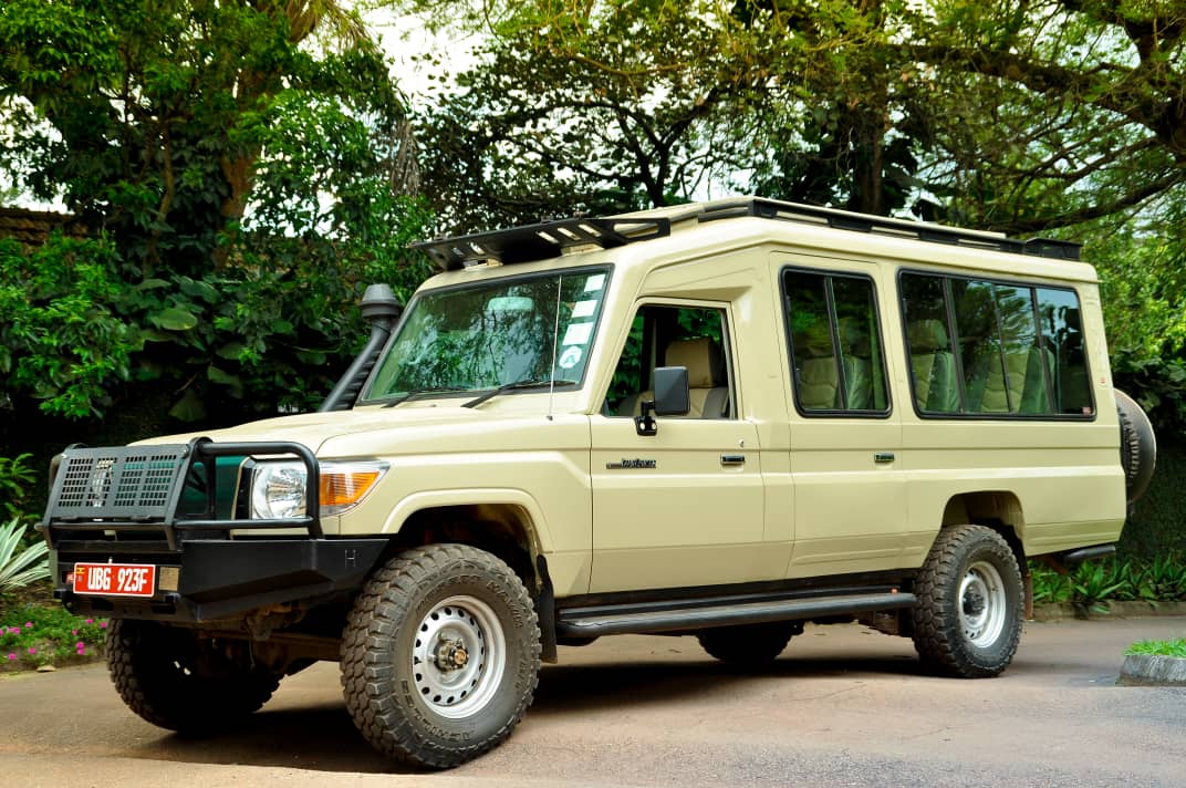 Safari land Cruiser